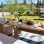 Giannakis Villa *