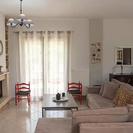 Giannakis Villa Kanakádes