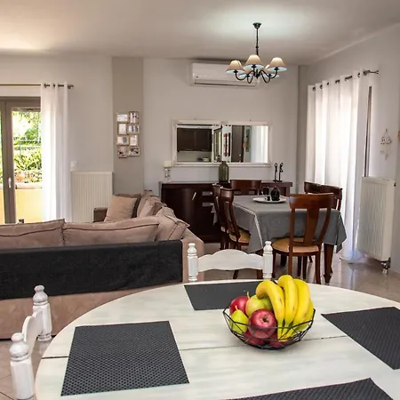 Giannakis Villa Kanakádes