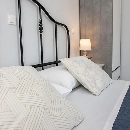 Giannakis Willa Kanakádes