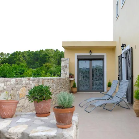 Giannakis Villa Kanakádes